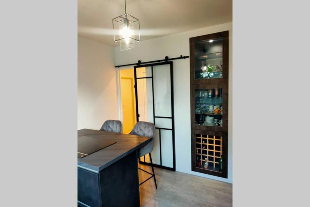 Logement Entier+ Jardin Prive Et Parking 2Places 鲁昂 外观 照片
